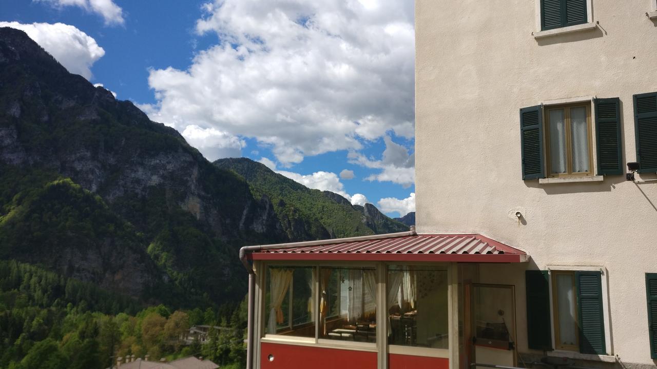 La Valle Del Drago Hotel Piazza Brembana Exterior photo